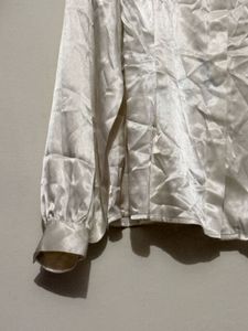 Elegant White Blouse/shirt