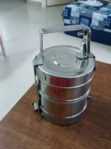 Tiffin Carrier