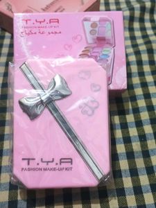 Fashion Make-Up Kit