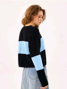 Stylish Color Block Sweatshirt