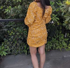 Yellow Floral Ruched Mini Dress💛✨