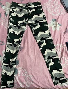 Low Waist Camo Print Pant