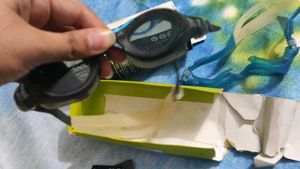 2 Goggles