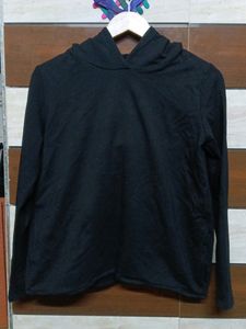 Black Sweatshirt
