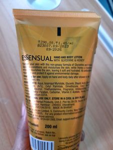 Modicare Essensual Hand and body lotion