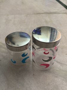 Set of 2 containers