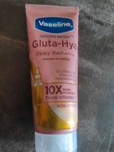 Vaseline Gluta-Hya Serum-in-Lotion