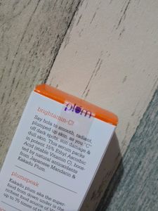 Plum Mandarin &amp; 15% Vitamin C Face Serum
