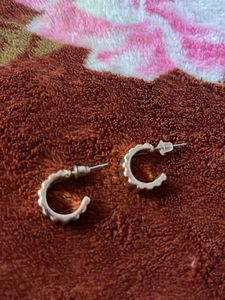 Women’s Ear Hoops