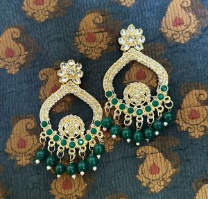 Emerald & Gold Dangle Earrings