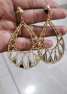 Golden Dangler