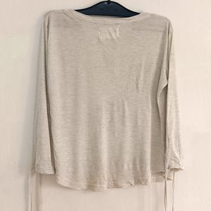 Off-White Minimal Design Top