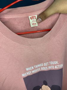 Uniqlo Orignal  Mickey Mouse Sweatshirt