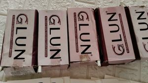 Glun Black Stickers With White Pencil