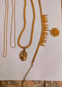 Gold-toned Necklace