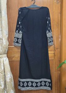 Elegant Embroidered Kurta