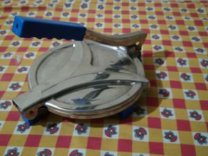 Stainless Steel Roti Maker