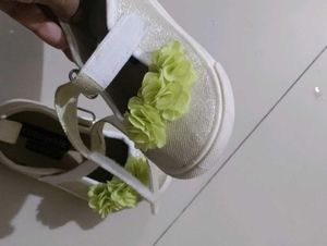 Golden Shoes With Floral Applique