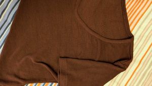 Brown V-Neck Short Sleeve Top