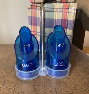 Set Of 4 Spice Holders With Tray