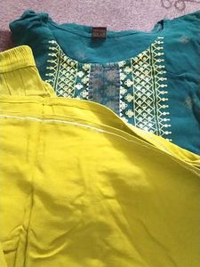 Used Kurti Palazzo Set With Dupata