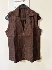 Multi coloured sleeveless jacket for women