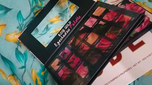 MINARA EYESHADOW PALETTE