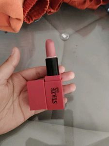Staze Lipstick