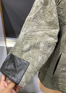 Designer Jacket With Zipper And Titch Buttons