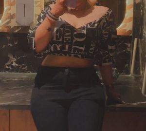 Black &amp; White Graphic Print Long Sleeve Crop Top
