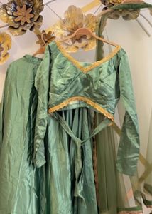 simple desi tie knot lehenga