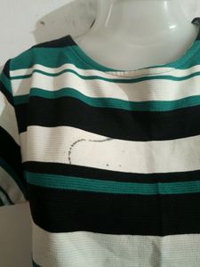 NEW TOP