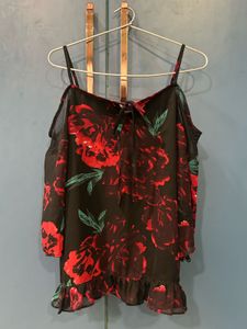 Floral Print Cold Shoulder Top