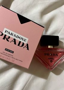 Prada Paradoxe Perfume