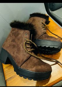 Commander Fur Boots