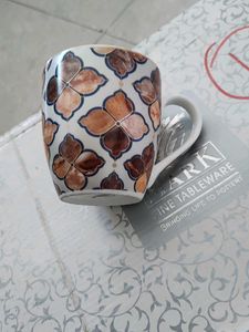 Set of 6 patterned mugs