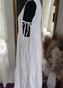 White Sleeveless Dress