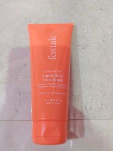 Foxtale Super Glow Facewash