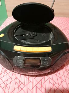 Philips Radio, CD Player, cassette Player, USB/SD