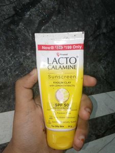 Lacto Calamine Sunscreen SPF 50