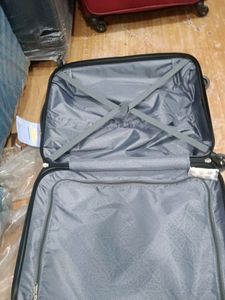 Brand New Kamiliant American Tourister Trolley 55c