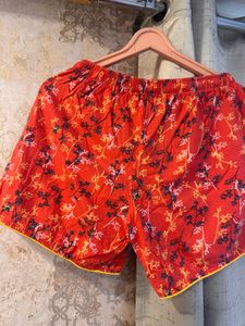 Red Floral Print Shorts- Waist- 30 Strechable
