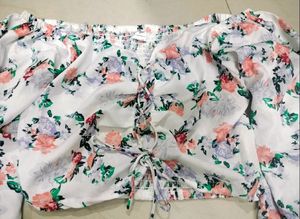 White Floral Balloon Sleeve Crop Top 🤍💮
