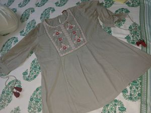Elegant Embroidered Tunic