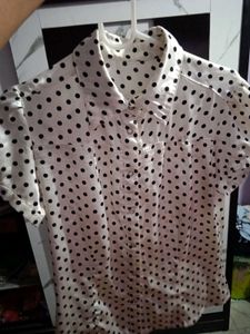 Polka Dot White Top🤍🤍🤍
