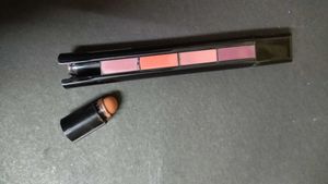 Multi-Shade Lipstick