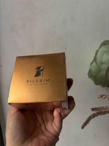 Pilgrim 24K Gold Face Mask