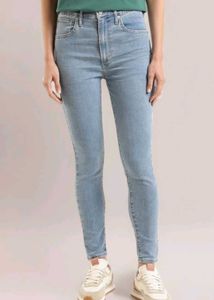 Levi's Mile High Super Skinny Jeans