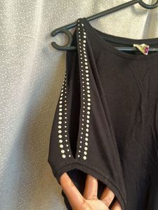 Black Slit Hand Top