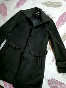 Women Branded Winter Coat In Black Colour